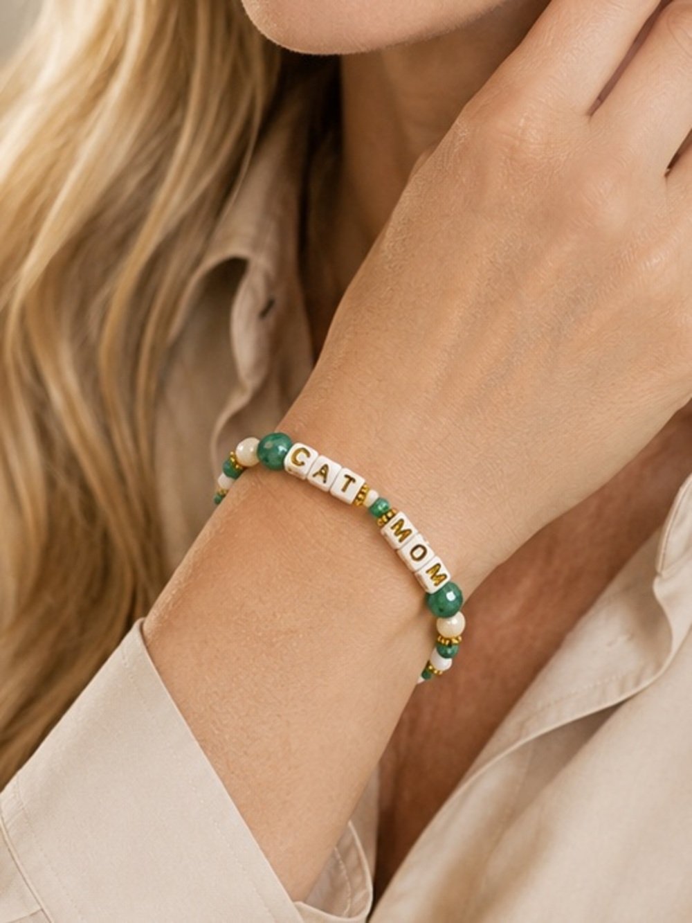 Handcrafted Beaded 'CAT MOM' Bracelet with Gold Accents